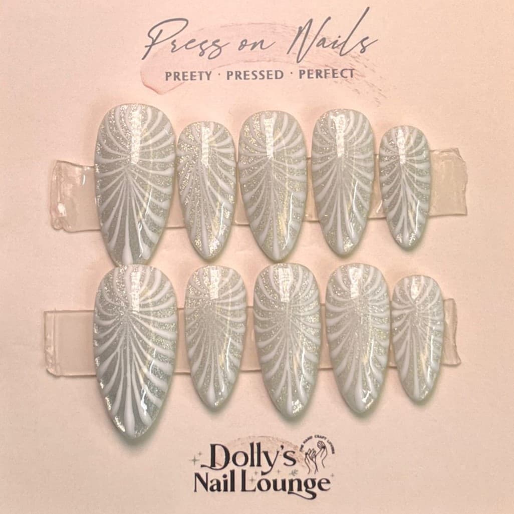 Silver Sea Cateye Nails